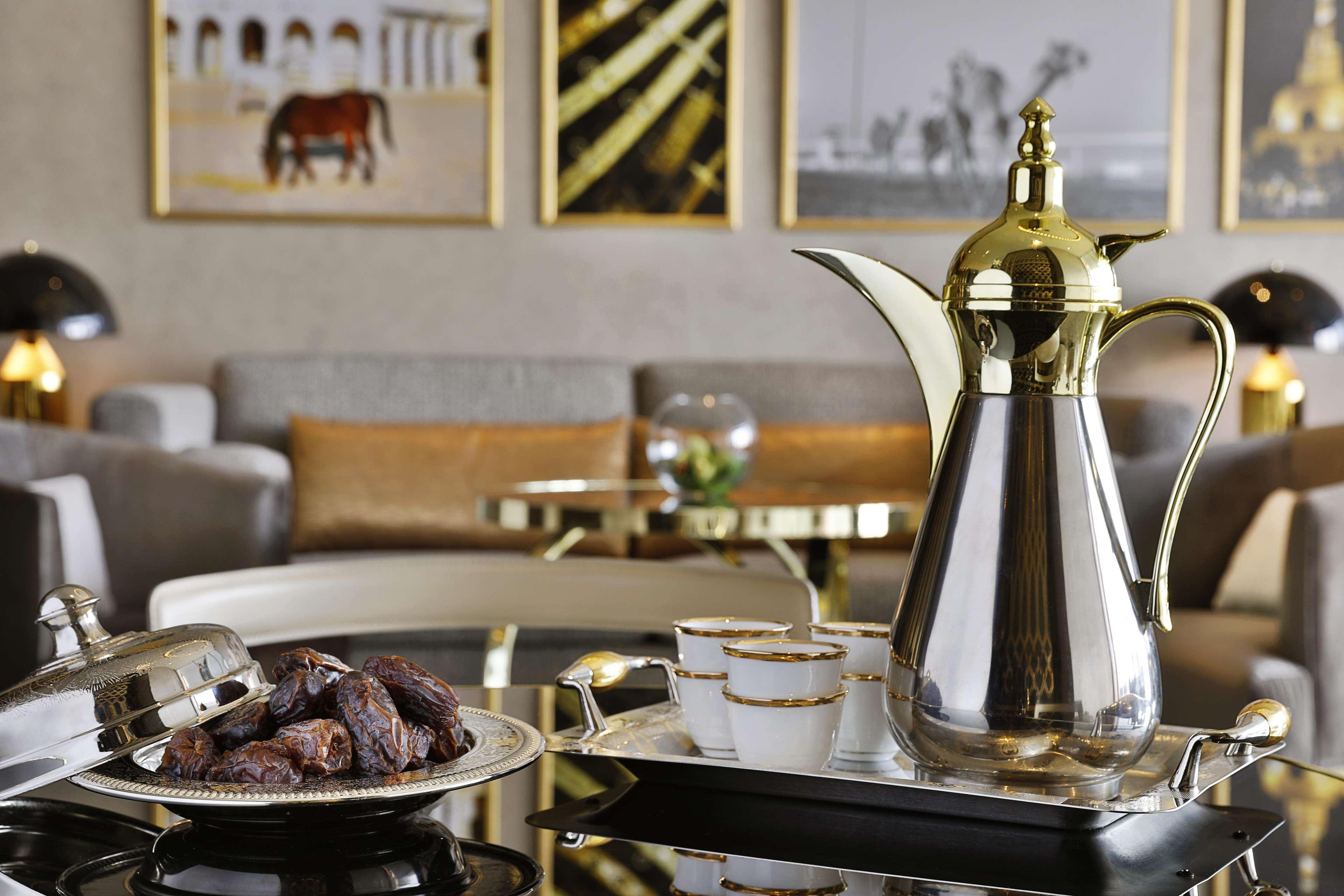 Alrayyan Hotel Doha, Curio Collection By Hilton Exterior photo Arabic coffee pot