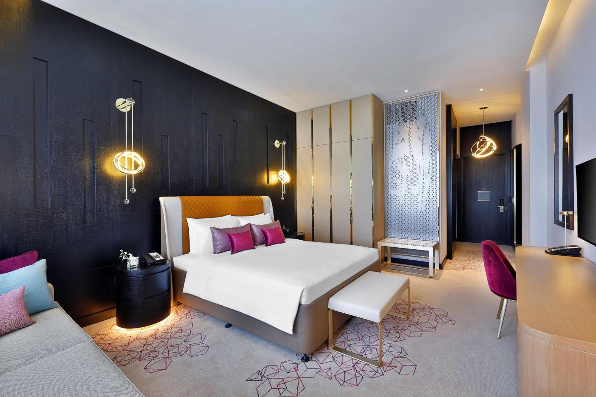 Alrayyan Hotel Doha, Curio Collection By Hilton Exterior photo Deluxe Room